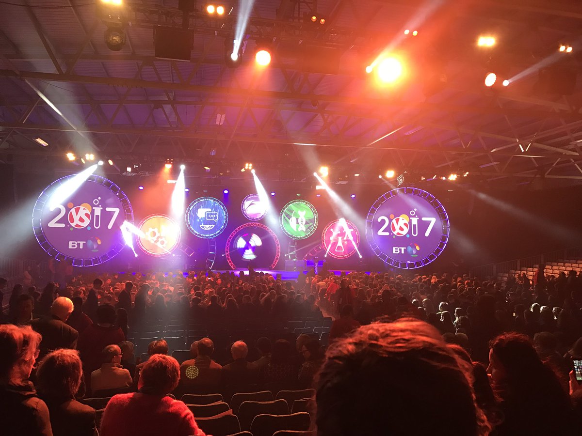ColaisteIosaef's tweet photo. #BTYSE Opening Ceremony 2017 https://t.co/e4D95uE446