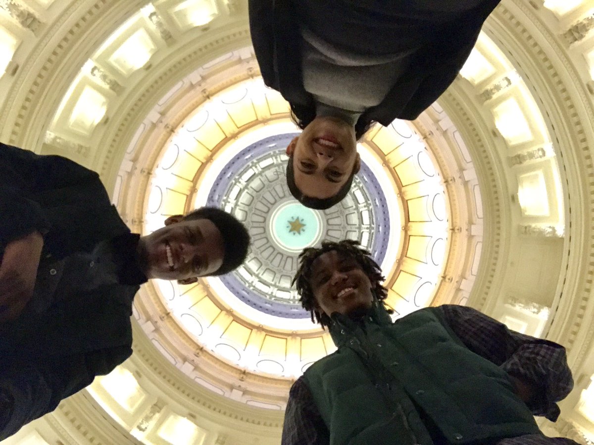 _AprilGriffin's tweet photo. #TXcapitol #UILState #supercongress @mabankdebate @JohnTylerLions @datboytilley https://t.co/FBcbq7VZlq