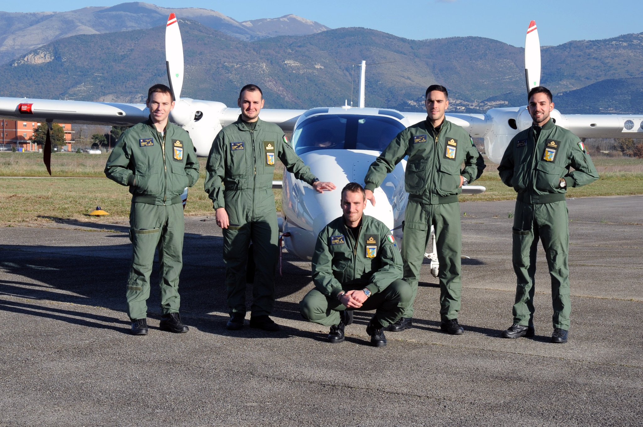 Aeronautica Militare On Twitter 5 Ufficiali piloti Del Corso Nibbio 