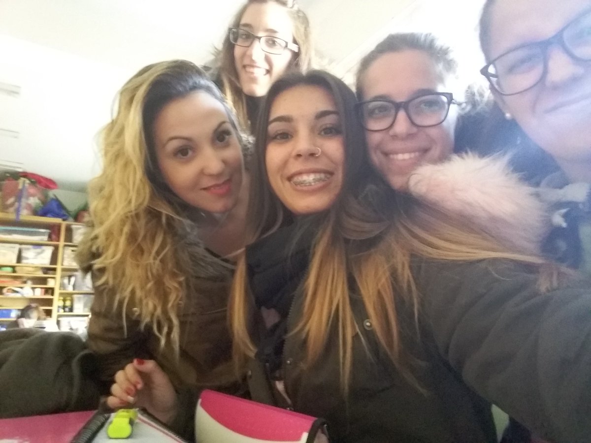 LorienteNerea's tweet photo. Estoy enamorada de cuatro babys ❤ https://t.co/8LwZKgWWF3