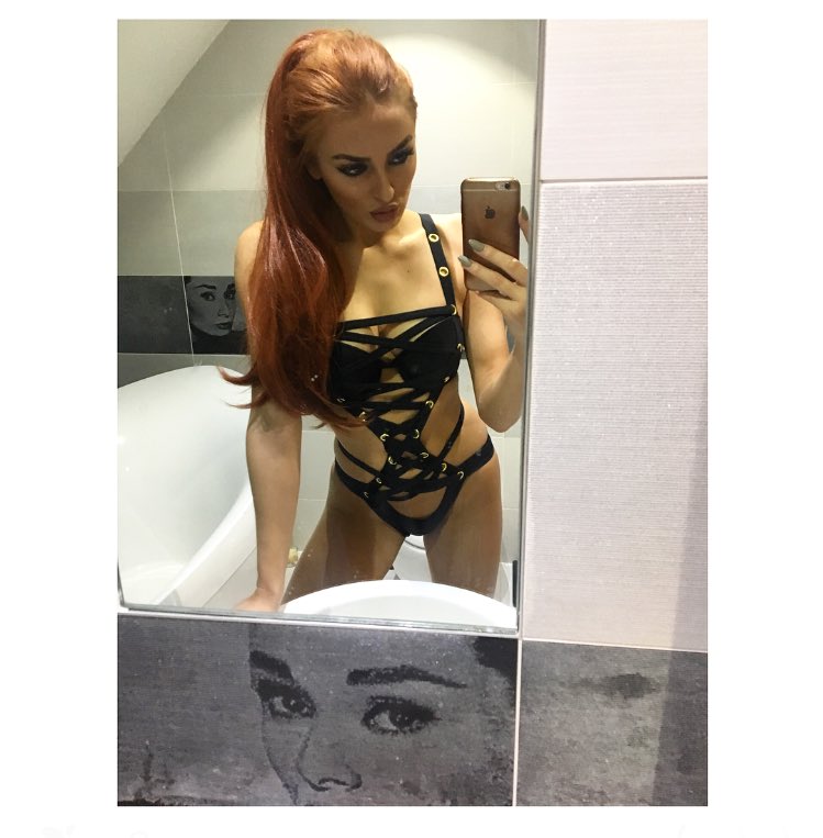 ZaraLena_'s tweet photo. Only our Ann could get away with calling this sexy number a swimsuit 🔥 #forthebraveonly @AnnSummers https://t.co/x7QCiYzcnJ