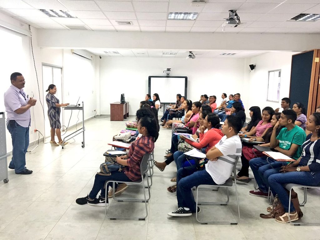 Universidad dePanamá tweet media
