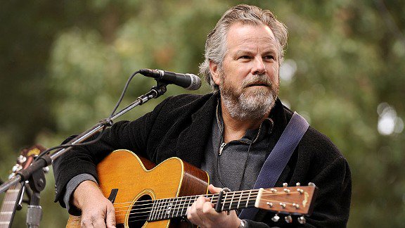 Wishing a very happy birthday to Robert Earl Keen who turns 61 today. 