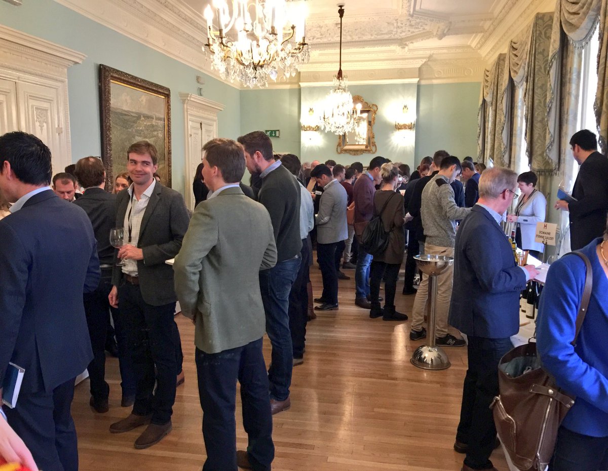 BourgogneWines's tweet photo. Very busy #BourgogneWeek tasting at @liberty_wines! https://t.co/3sc7tcdP1j