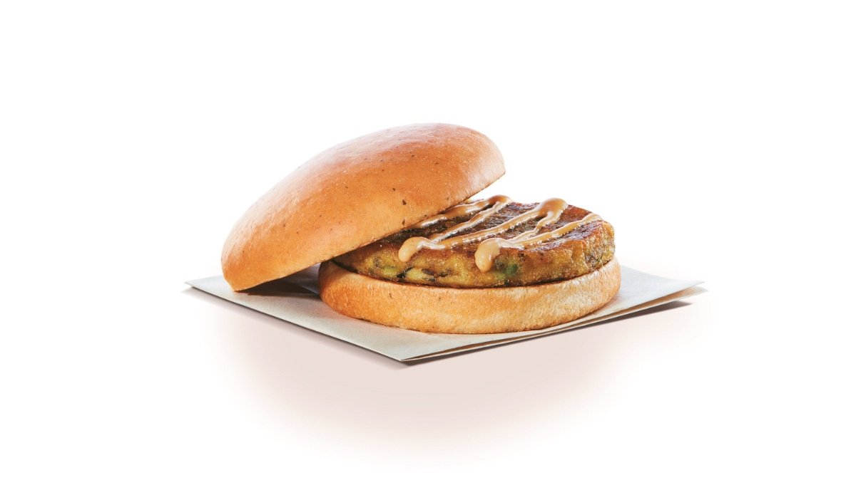WLKY's tweet photo. McDonald's new breakfast menu in India is wonderfully weird https://t.co/u7wSQW9eBh https://t.co/62JaQwqnv7