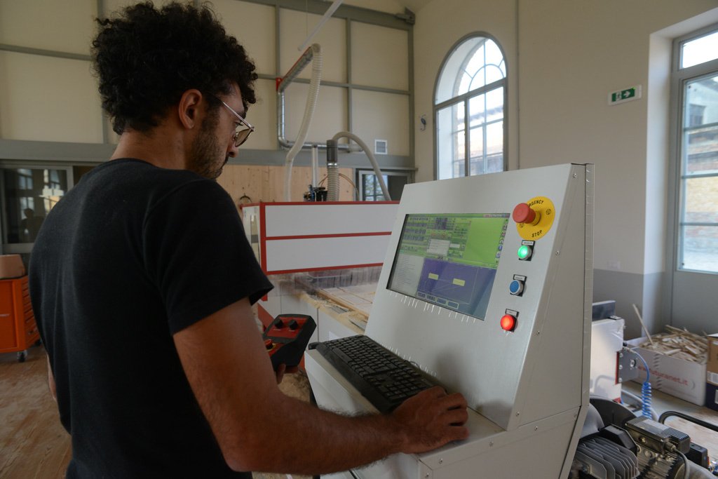 DistrettoMB's tweet image. '@VeneraKastrati di @makeinprogress narra il #SaperFare nell'@ExFilanda incubatore di imprese del nostro distretto arteecultura.fondazionecariplo.it/venera/