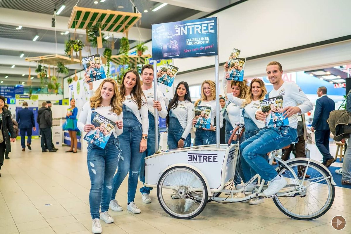 PPulse_'s tweet image. Dat is nog eens een 'entree'. Onze dames en heren heten je van harte welkom op de #Horecava2017! 💪 #Ppulse #PremiumPeople