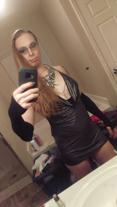 Heading out to the Loft today for a bit of fun and chaos, come say hello :) https://t.co/G6wzU0oaMT<a href="/tag/asswednsday"class="tags"><span>#asswednsday</span></a>
