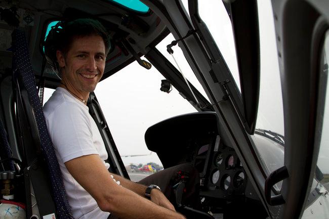 EverestRescueTV's tweet photo. Reply with your qs for the pilots and they might answer in an upcoming video! https://t.co/xIwkYIXawA