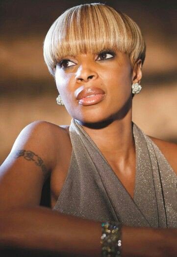 Happy Birthday, Mary J. Blige, born January 11th, 1971, in Mt. Vernon, New York. 
