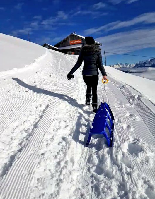 Went for a lovely long hike through the alps and did a bit of tobogganing today 😃 time for some fondue