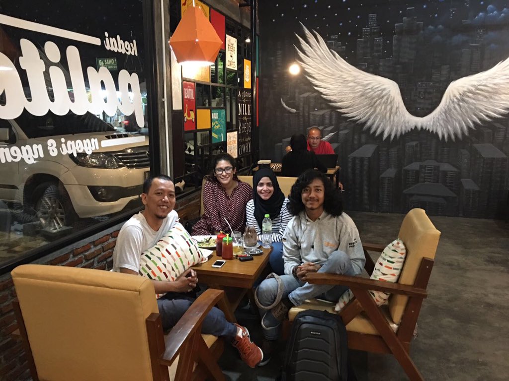 The dream team , bukan hanya soal kerja bahkan seperti keluarga @kojekshow #kadanghidupterasabegitucepat