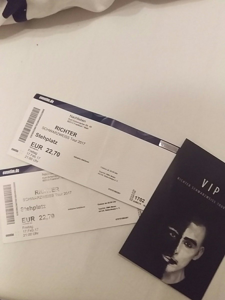harmonic_mp3's tweet photo. @RICHTERRAP am 17.2 wird alles zerstört 👌 #Schwarzweißtour #extassyfamily https://t.co/NEXFlJESRD
