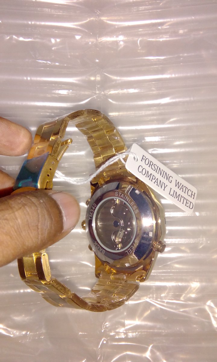 DPDImportExport's tweet image. Classic Automatic Stainless Steel Watch
Contact -0773347893
Black, Silver &amp;amp; Gold colours available
Gift box package
Mens watch
Power Reserve