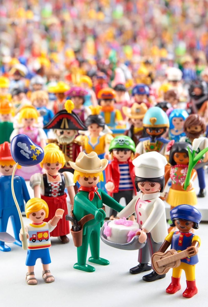 Lots of discontinued Playmobil on sale 30% off!