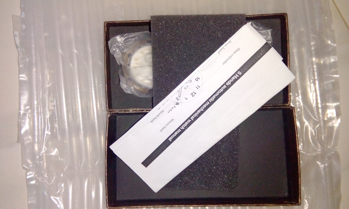 DPDImportExport's tweet image. Classic Automatic Stainless Steel Watch
Contact -0773347893
Black, Silver &amp;amp; Gold colours available
Gift box package
Mens watch
Power Reserve