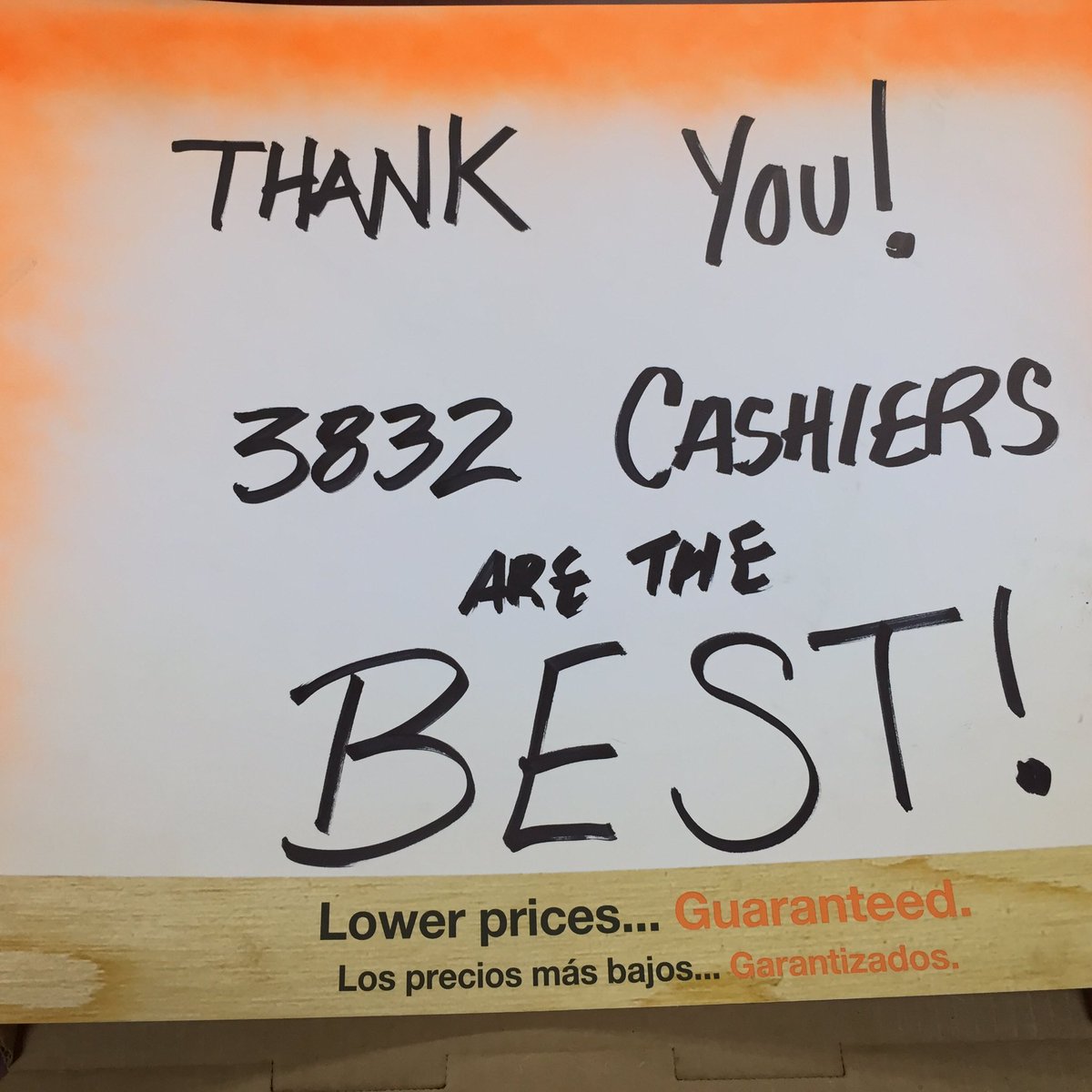 dswaffy1's tweet photo. 3832- cashiers are the best!!!  Pizza and root beer floats!!!@Paul_Haitsch @kelly_broyles https://t.co/6fuqVbgB9O