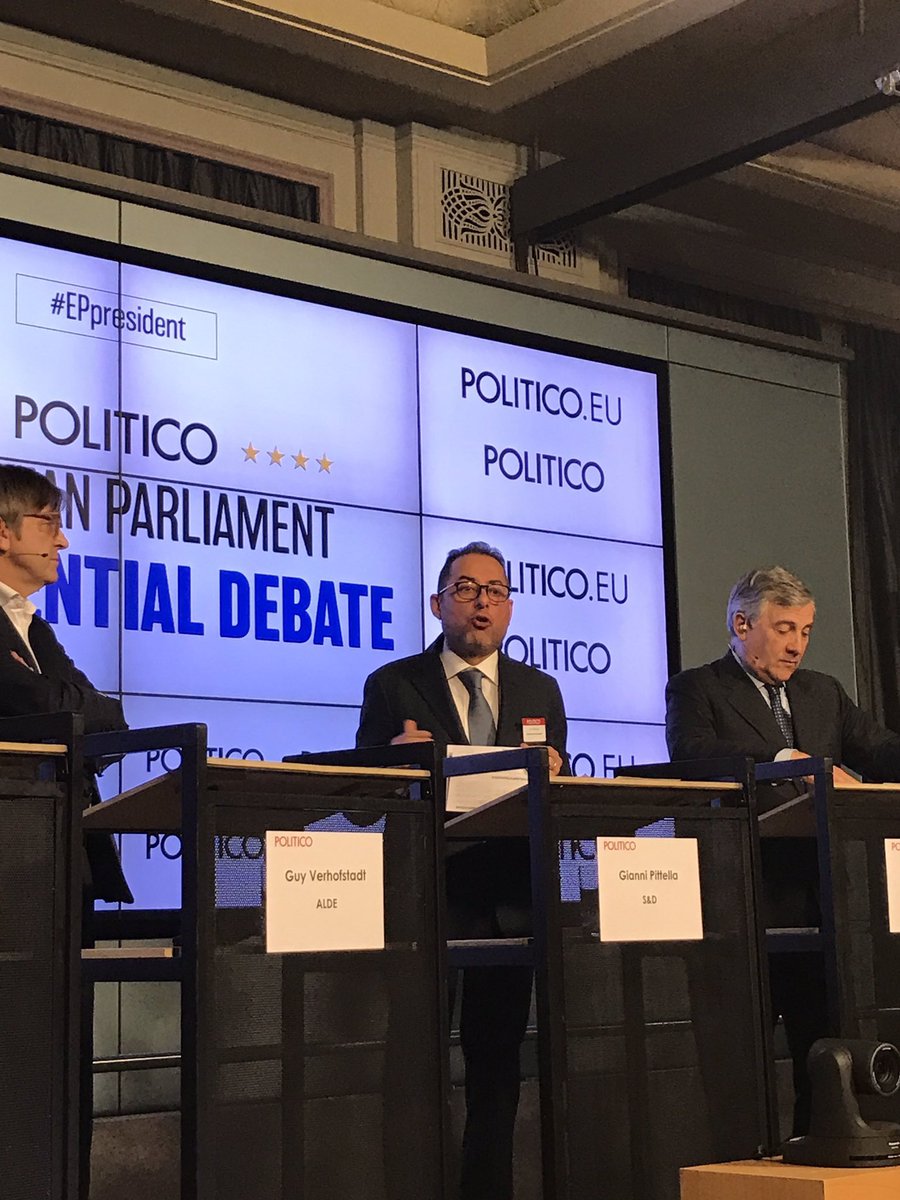 MarinBHR's tweet photo. Los pokušaj @GuyVerhofstadt da objasni zasto je pokusao dovesti @beppe_grillo u svoju grupu. Tužno #politikahr https://t.co/u2KVRj29UV