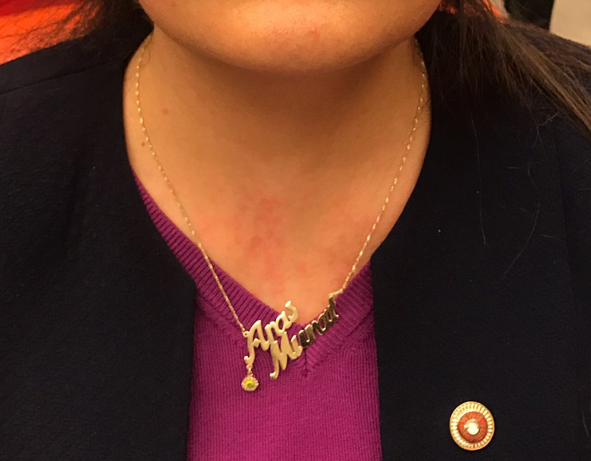 Akp şiddeti mecliste de sürüyor Gizli oylama sağlanabilmesi için müdahale eden <a href="/fatmakaplan/">Fatma Kaplan Hürriyet</a> vekilimizi Akp mv'leri darp etti. Durum budur!