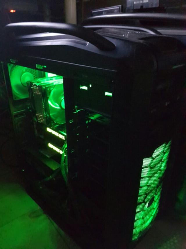 718ft's tweet photo. PC GAMER GIVEAWAY!

1 Winner
Worth: 1800$

To Enter:
- Follow @718ft
- Turn ON Notifications
- Retweet To WIN!

GOODLUCK, YOU CAN WIN THIS!🍀 https://t.co/mIabPb9t9n