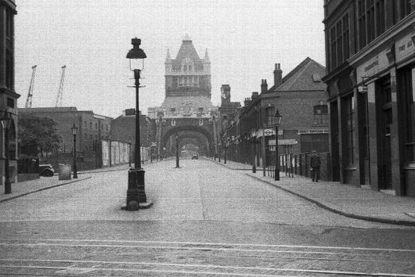 DannyDavies73's tweet photo. Tower bridge road. Junction with Tooley Street https://t.co/CQ3gcRhvP1