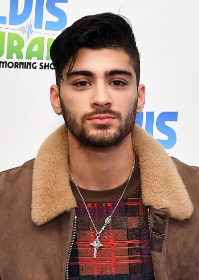 KhushMalhotra's tweet photo. Wow! @zaynmalik is turning 24 in a few hours now! can't believe🙈
#countdown begins 💕
#HappyBirthdayZaynMalik https://t.co/QRCZIZNgoP