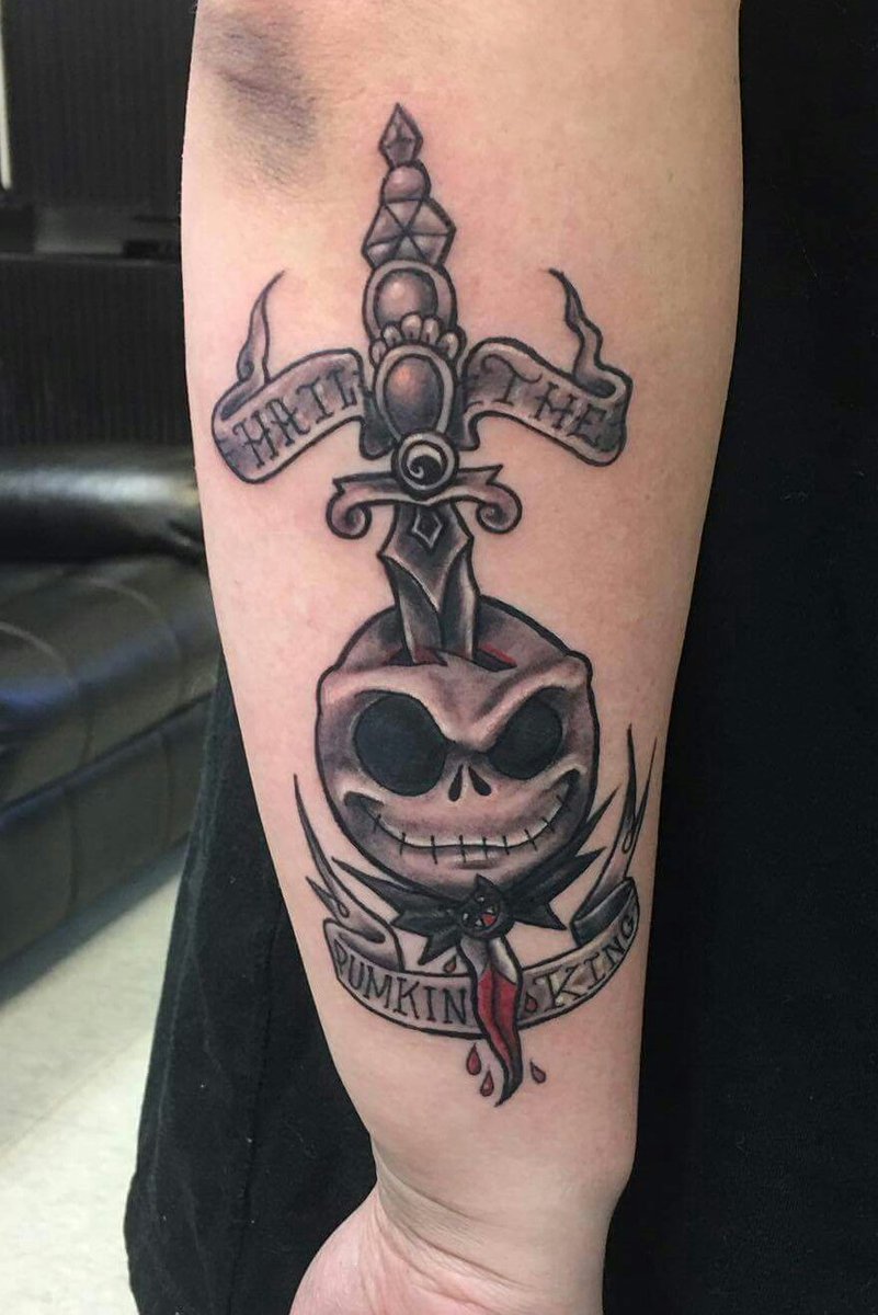 danyboy806's tweet photo. #thenightmarebeforechriatmas #tattooer #amarillo #tx https://t.co/ziTf5EJxVc