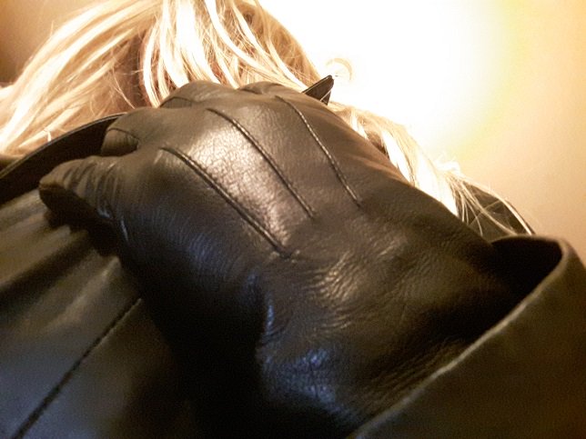 leathertrinity's tweet image. My leather trenchcoat makes me feel so sexy, Hope you like it as much as I do. 😚😚😊. X