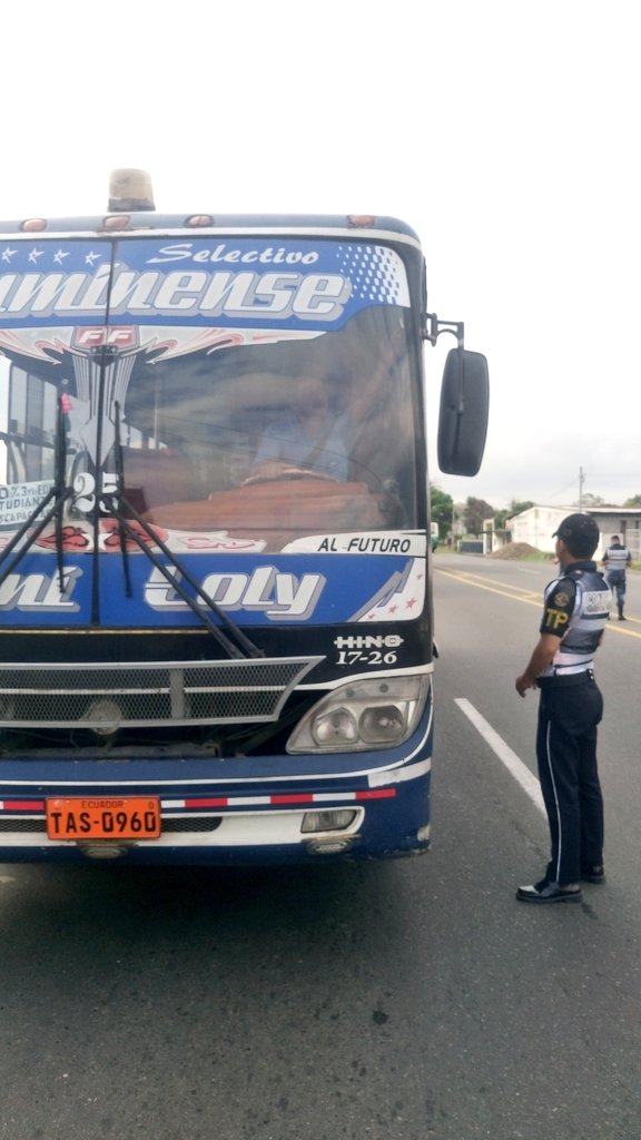 uctp_ecuador's tweet photo. #ControlOperativo permanente en las vías estatales #LosRios #Babahoyo de unidades de transporte público. https://t.co/2kK97no6Nu