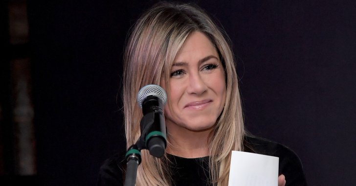 POPSUGAR's tweet photo. Jennifer Aniston stuns at a high-profile event after skipping the Golden Globes: https://t.co/jzEFrIYyWS https://t.co/rZaI5PzXgV