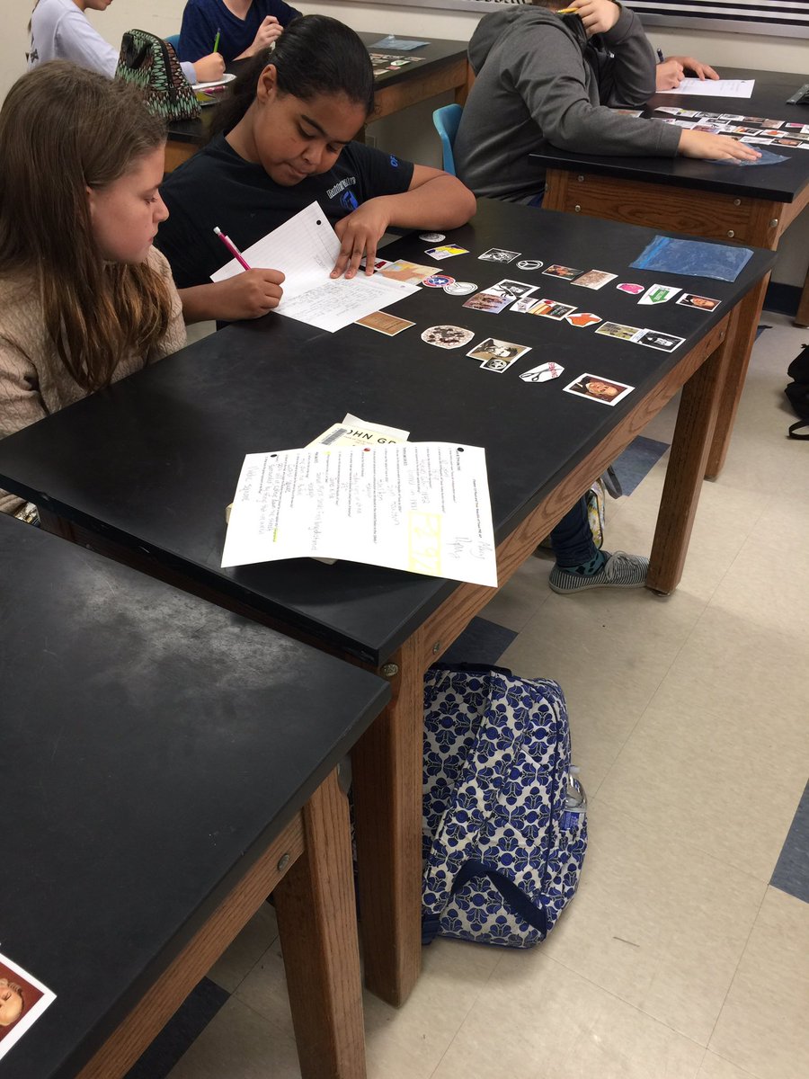 coachlawsonsms's tweet photo. Students using a visual summary to discuss the events of the Republic of Texas! #bisdshines https://t.co/RHuqG5Tp6e