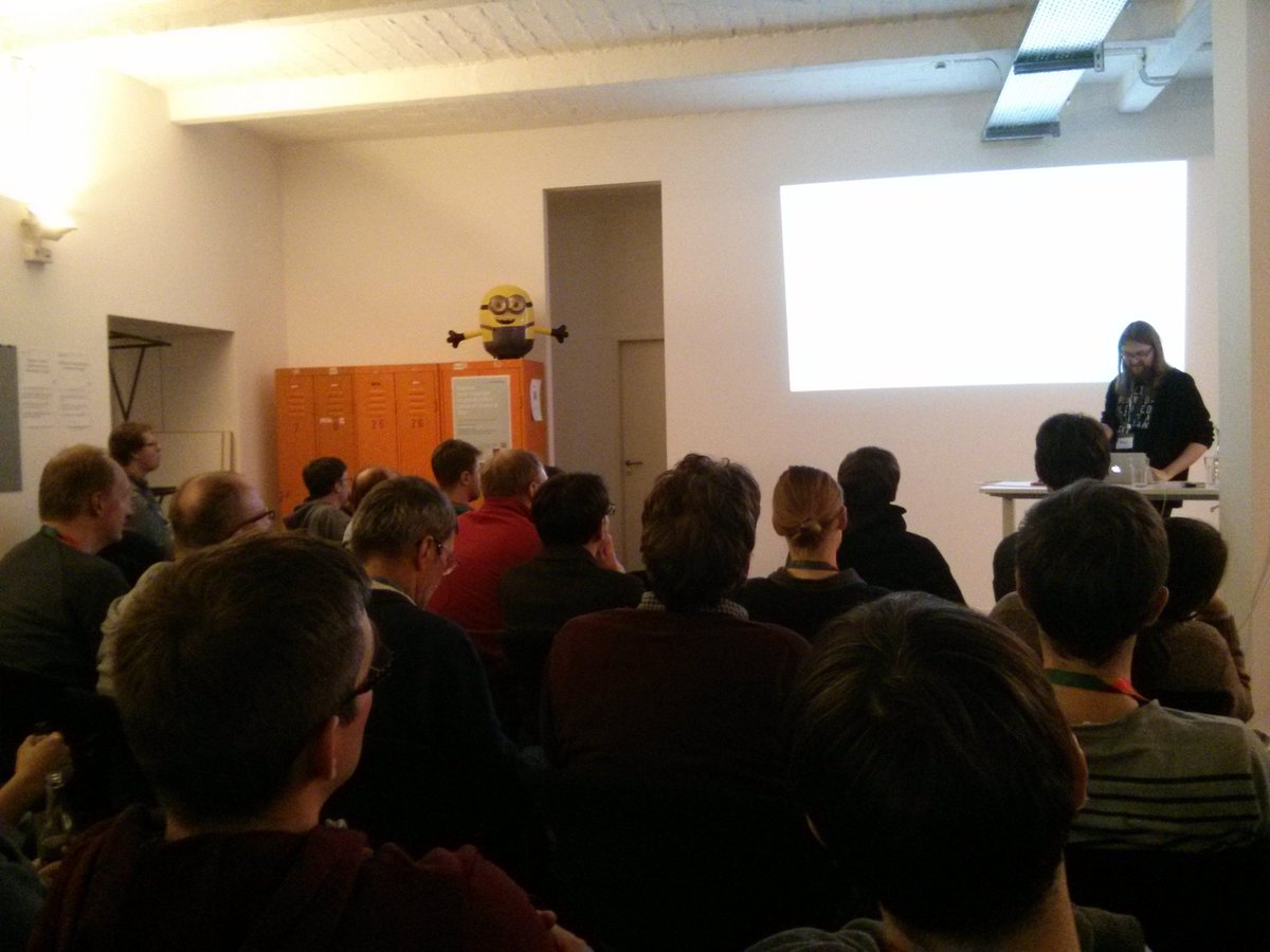PlayBerlinUG's tweet photo. @kaffeecoder speaking about type classes https://t.co/spOruVH2Mf