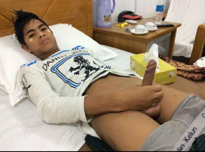 zinyaw lay (@lay_zinyaw) on Twitter photo 