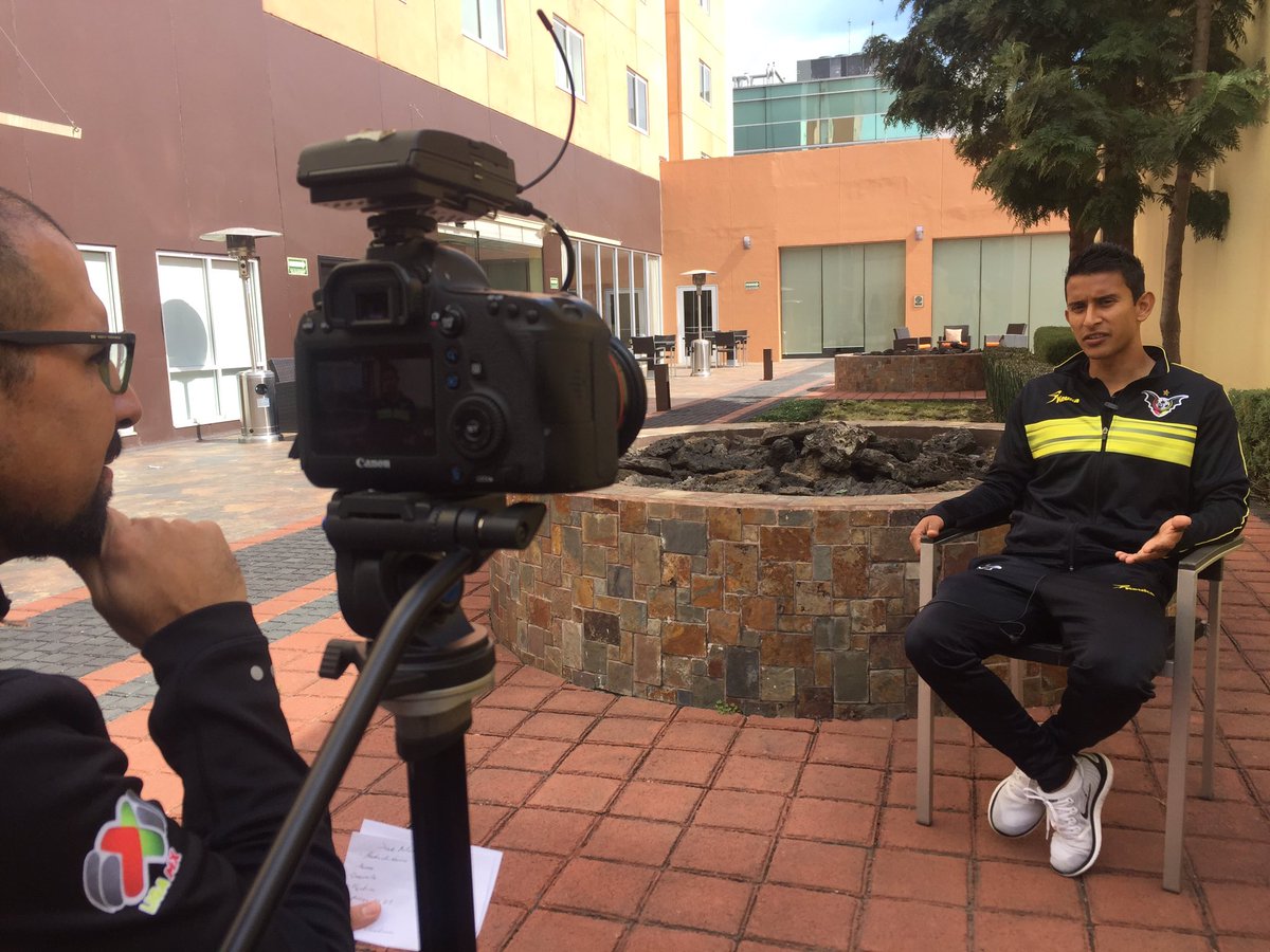 murcielagosfc's tweet photo. El portero @cark83 el capitán #4Vale el hombre de hierro #31Jando Próximamente en la revista del @AscensoMX #DesdeLaConcentración https://t.co/DBApKsldO9