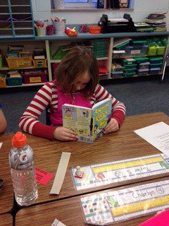 MrsBazzoni's tweet photo. Lunch Lady! @StudioJJK #Readitgolbal @readitglobal https://t.co/gxcbXA7it9