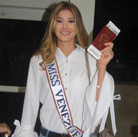 MissVNoticiero's tweet photo. ¡YA EN 🇵🇦 PANAMÁ! 💕
#RoadToMissUniverse
@MariamHabach #MissVenezuela2015 #MissUniverseVenezuela2016 Rumbo #MissUniverse2016 @MissUniverse https://t.co/pB7PClUkBr
