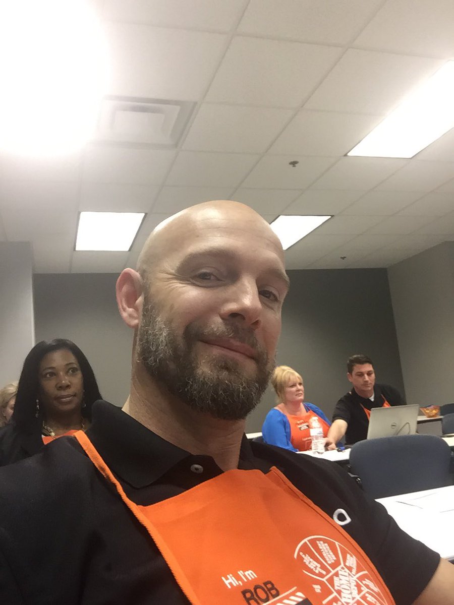 Rob Tomlin tweet media