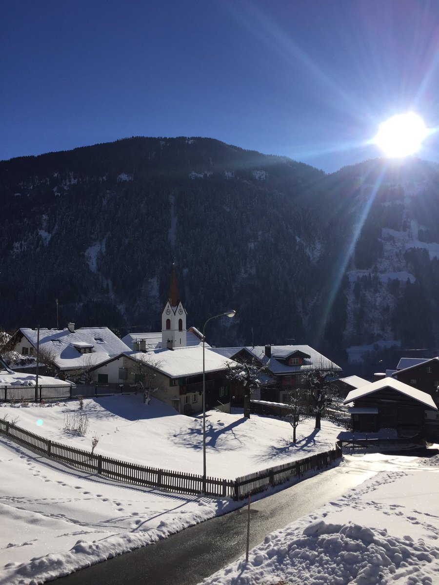 martin_candinas's tweet photo. Heute Morgen in #Rabius #Surselva #Graubünden @Graubunden @graubuendner @SurselvaTourism @MySwitzerland_d @schweiz @MySwitzerland_i https://t.co/qCUStUWskU