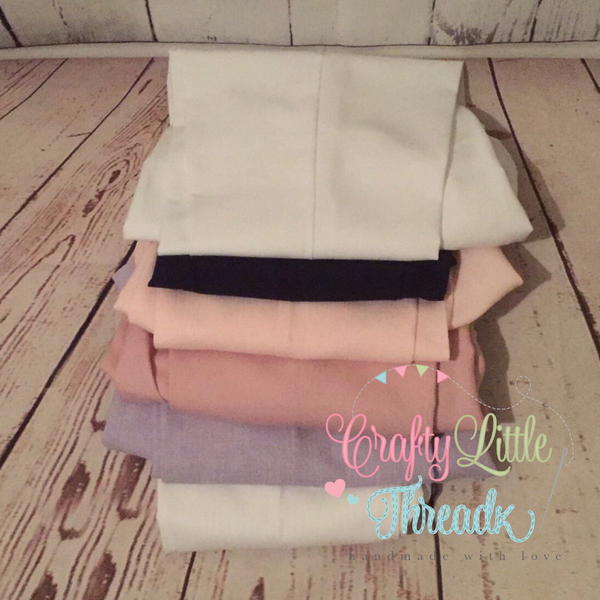 CraftyLThreadz's tweet photo. This is a very special bundle, and personal to me. A few keepsakes to make out of these in honour of our lovely Nan 💜💕 #Keepsake #memories https://t.co/m3ZP2CkUdO