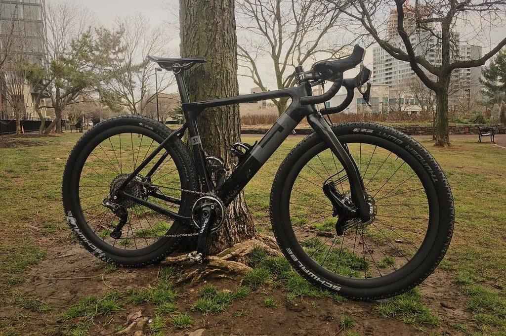 PhillyBikesmith's tweet photo. This bike is no lauf-ing matter.
3T Exploro frame and a Lauf Grit fork built up with Shima… https://t.co/oSZyv132ve https://t.co/v5Vu7W658k