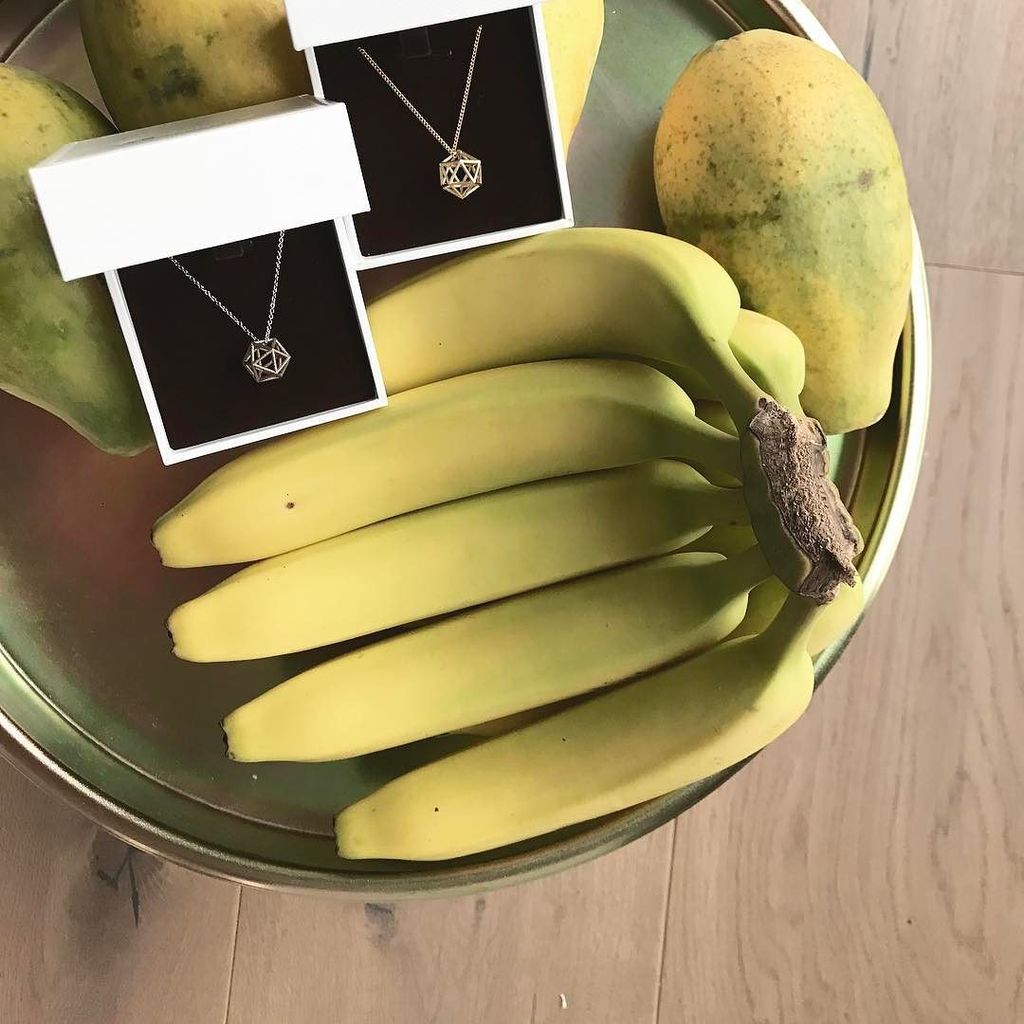 Alminty3D's tweet photo. We just donated these two necklaces to @pablovefoundation auction♥️. Bananas and papayas n… https://t.co/Z539lXNOVT https://t.co/H2bhuRNJlK