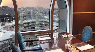 HramainBooking's tweet photo. الإجازة قرّبت! 
والعمرة أجر وسعادة 😍
خلنا نخدمك بأفضل الخيارات السكنية حول الحرم 🕋 https://t.co/lUuha4Yif5