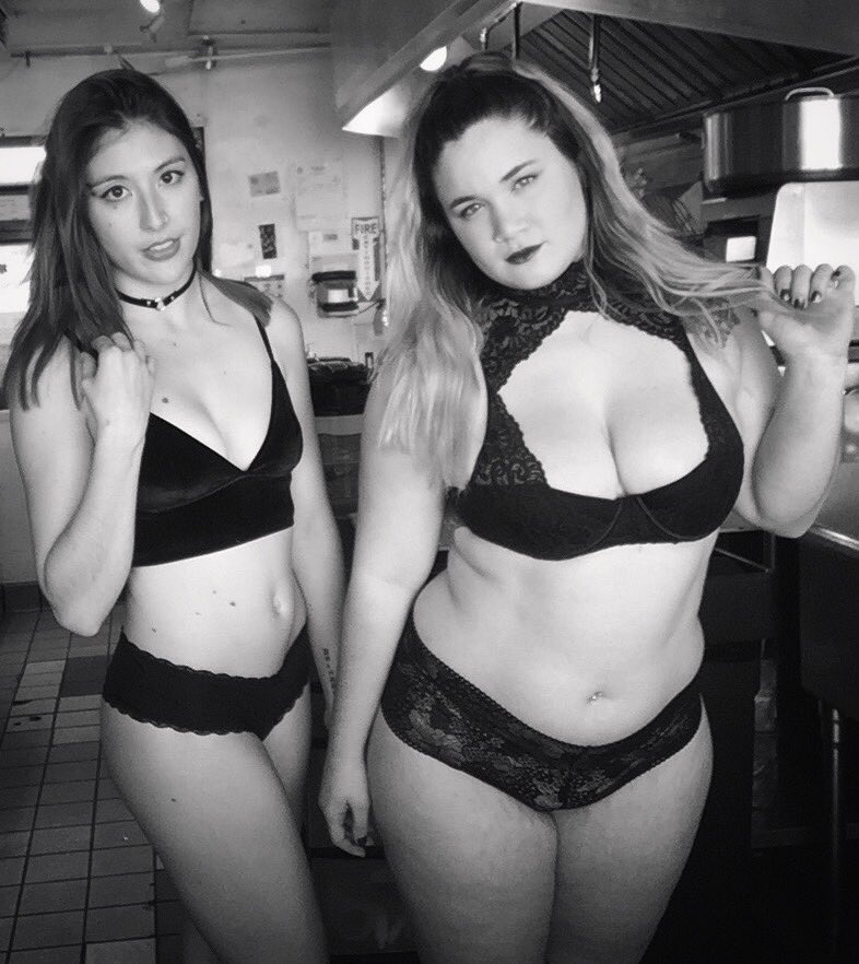 hot_chickalatte's tweet photo. Xoxo Cici &amp; Hannah #dominatrix #getdominated #hotchickalatte #humpday #👯 #whipitgood #dominatrixduo #bikinibarista #denverdoesitbetter https://t.co/l6vpauihQf
