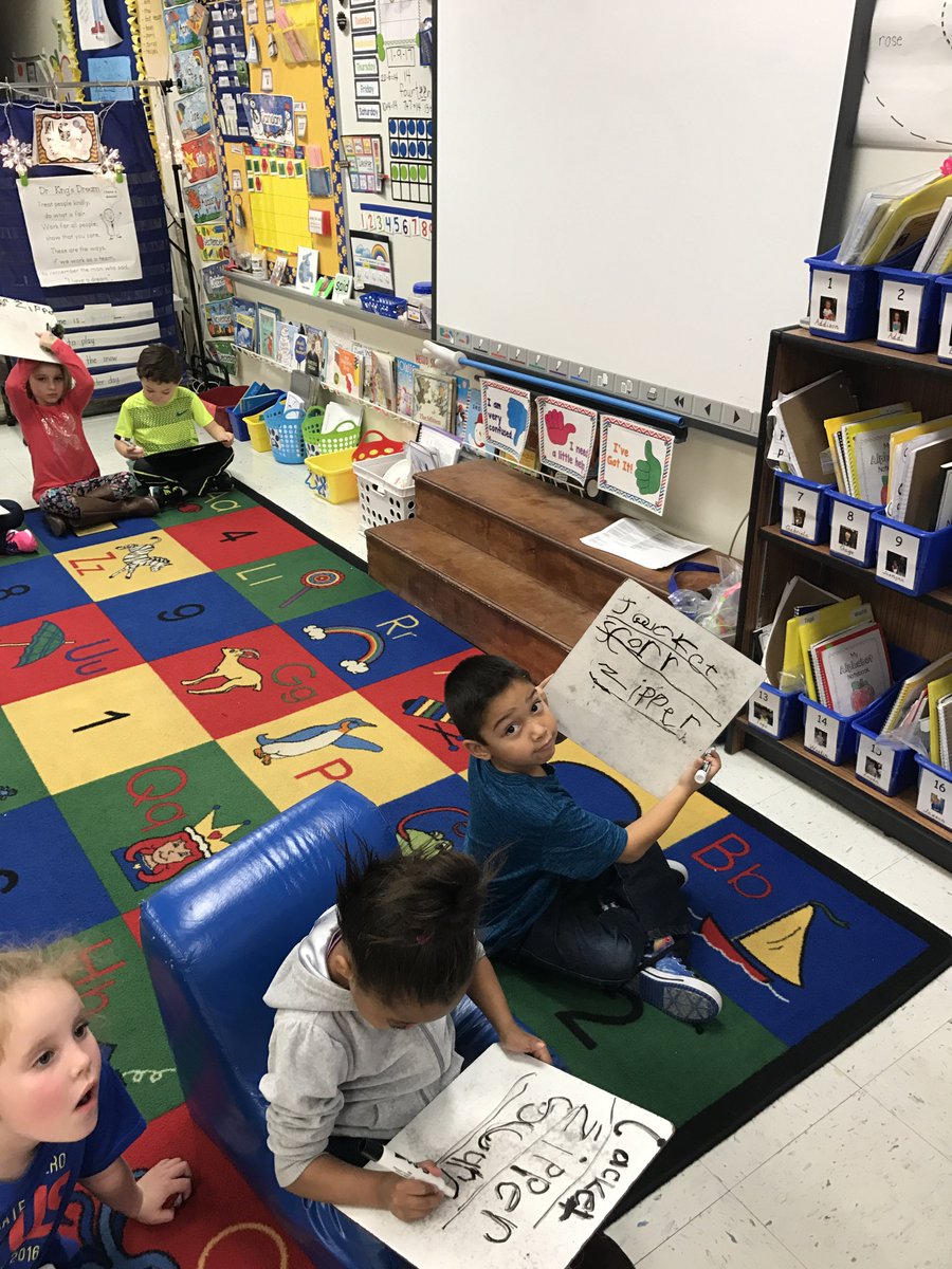 sharic2015's tweet photo. Kindergarten ELAR interactive writing lesson #frenshare https://t.co/DiVFvH7hYC