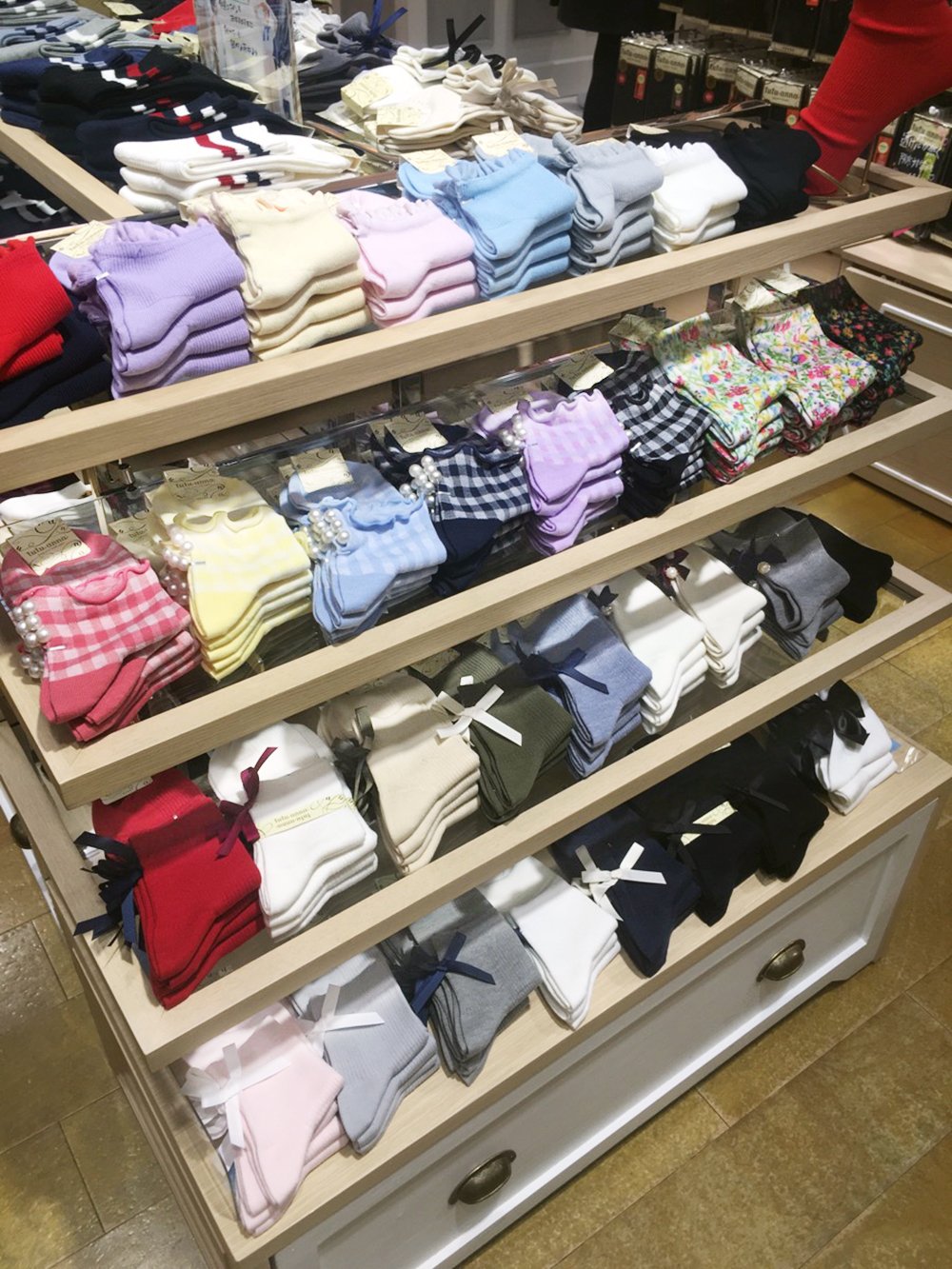 チュチュアンナ 今日は梅田の Hep Five店 に行ってきました 春の新作がぞくぞく入ってきてますよ ワーイ パールやリボン フリルなど可愛い靴下が盛りだくさん ぜひお近くのお店でも 探してみてくださいね チュチュアンナ 今日は梅田の Hep Five店 に行ってきました 春の新作がぞくぞく入ってきてますよ ワーイ パールやリボン フリルなど可愛い靴下が盛りだくさん ぜひお近くのお店でも 探してみてくださいね