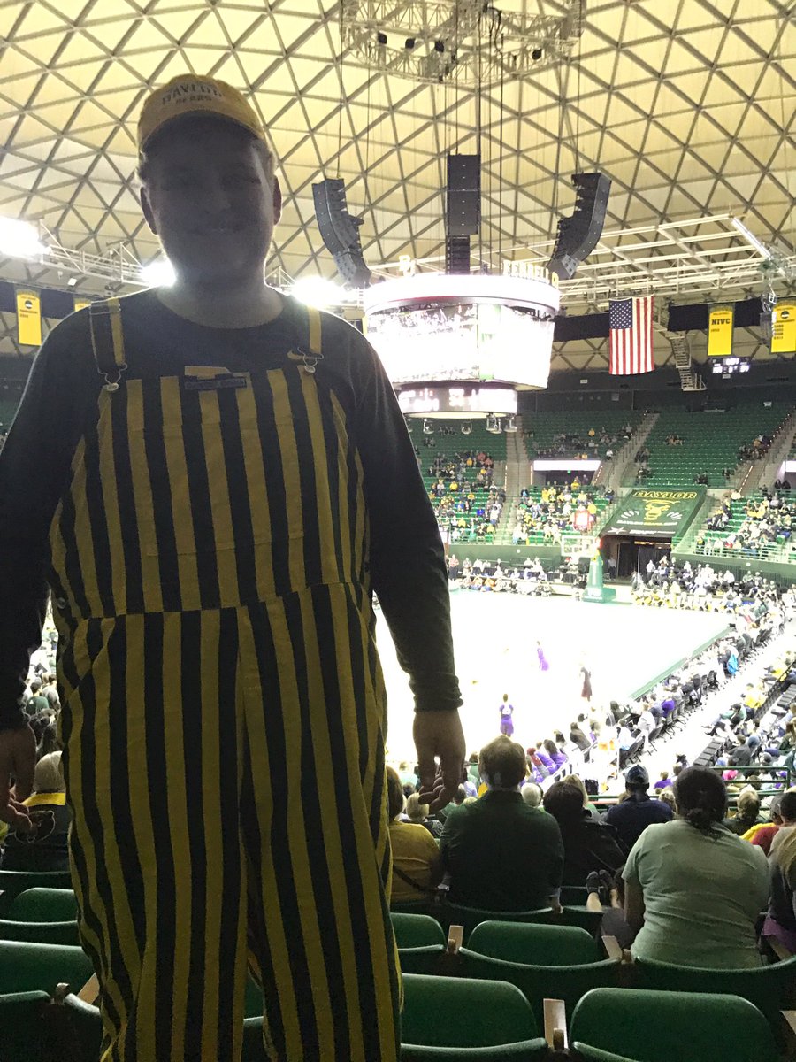 RyanKelly_SU's tweet photo. Over 50 @BUFootball players in attendance tonight supporting @BaylorWBB including OL @JimThreet rocking his @BaylorOveralls #BaylorLit https://t.co/kEGFHlijp8