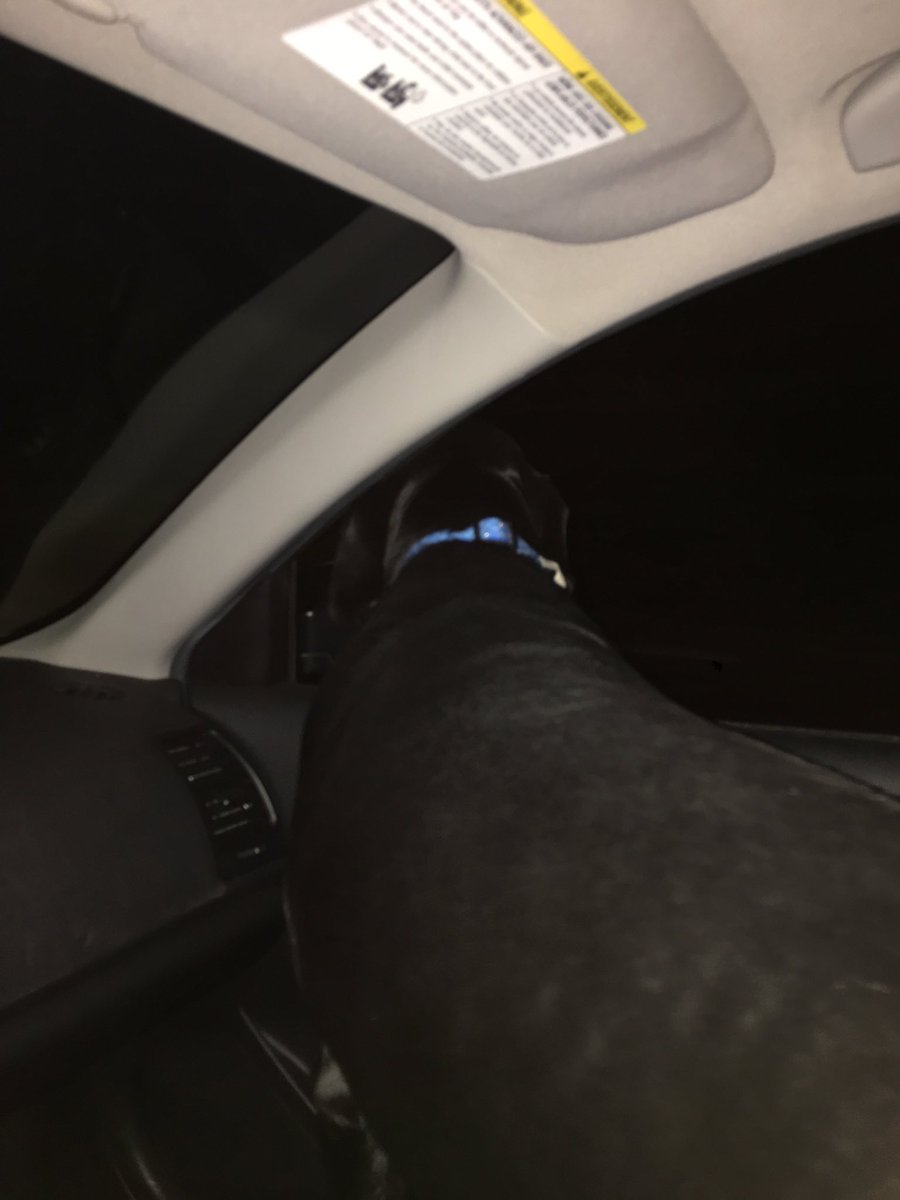 Nick_Fay19's tweet photo. #YouKnowYoureFromMassWhen it's 45 degrees out and the windows are down https://t.co/Sngl98QUT1