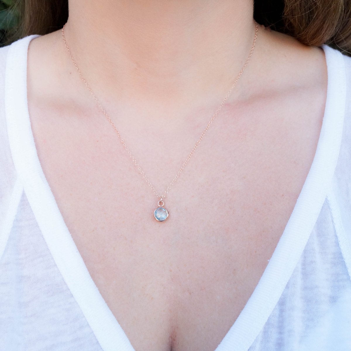 _wanderandlust's tweet photo. Our gorgeous rose gold 'Blue Topaz Necklace' is BACK IN STOCK! #RoseGoldJewelry #GemstoneJewelry #DaintyJewelry https://t.co/joSp8ox4go https://t.co/xVSDeuZkwf