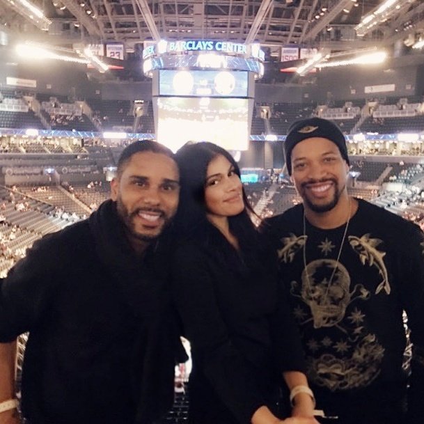 adgextreme's tweet photo. What better way to spend #byepotus emotional Night than w/ #friends @djlapeau @ABJColeman
#positivity #unity #friendship @barclayscenter https://t.co/fpU1k9TB6H