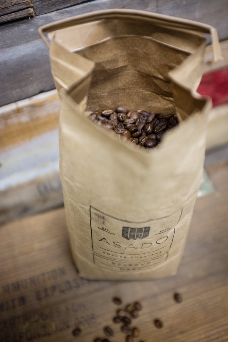 ChadDNA's tweet photo. One of my favorite races of 2016 took me to #Chicago, getting to meet my friends at @asadocoffee &amp; I love when they send care packages! https://t.co/gZlkaYjypY